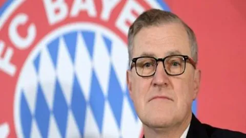 德甲球星云集：凯恩压阵，拜仁多人入选，维尔茨引人注目